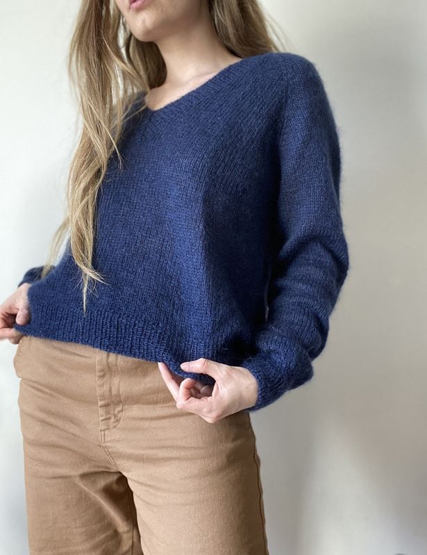 Vega V-Neck