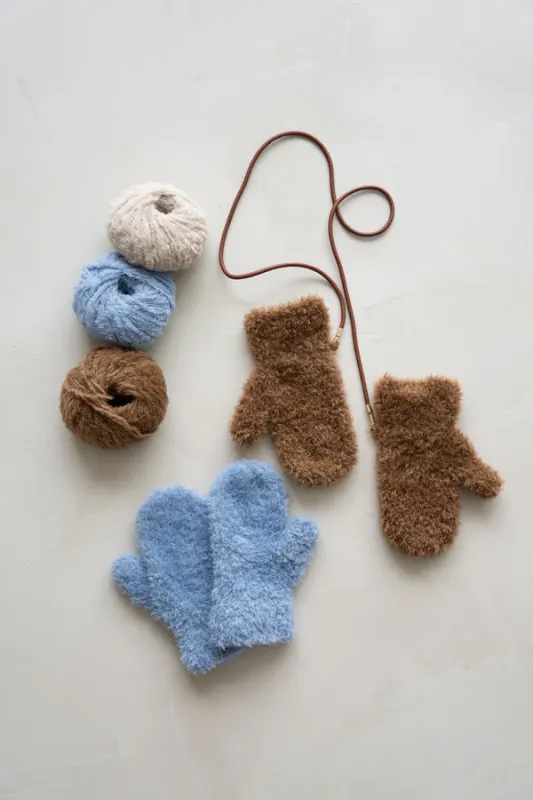 Cloud Pile Mittens