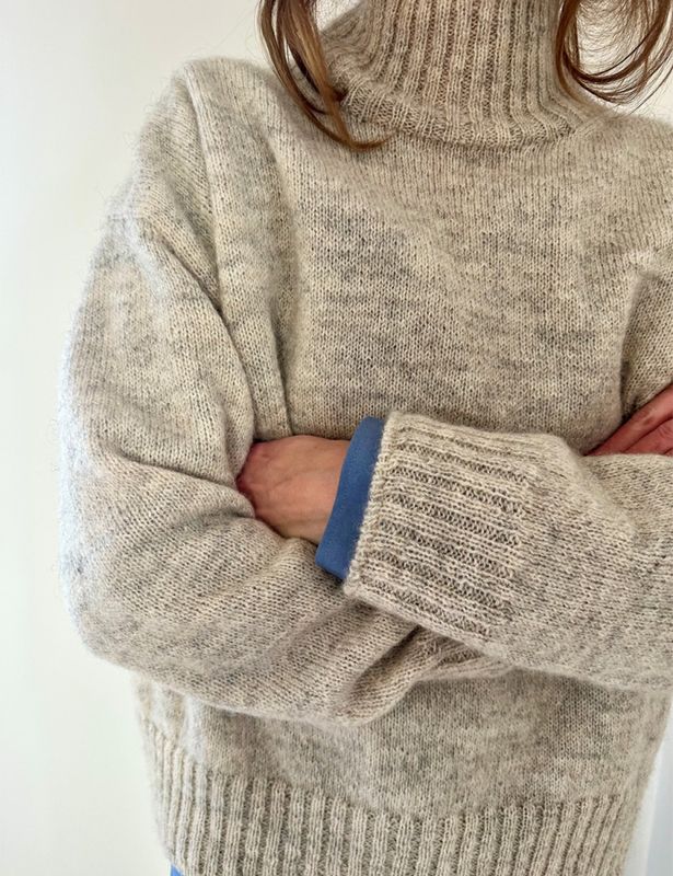 Note Sweater